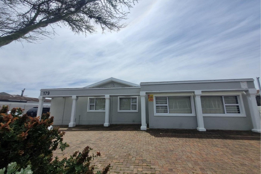 Commercial Property for Sale in Table View Western Cape